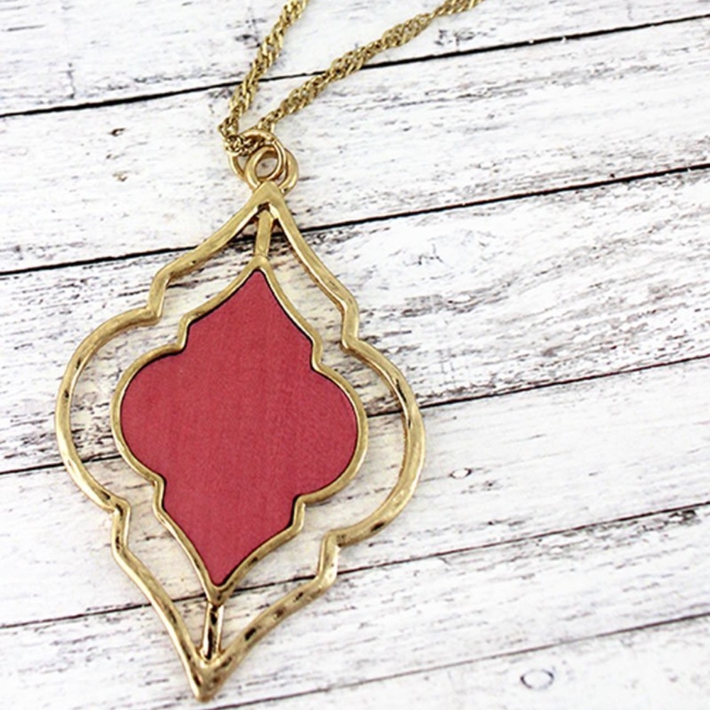2/$15- GOLDTONE AND PINK WOOD MOROCCAN NECKLACE